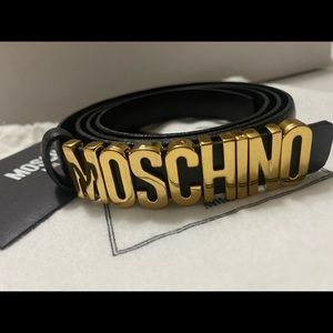 {Sold} Moschino Logo Skinny Belt Black Gold 44